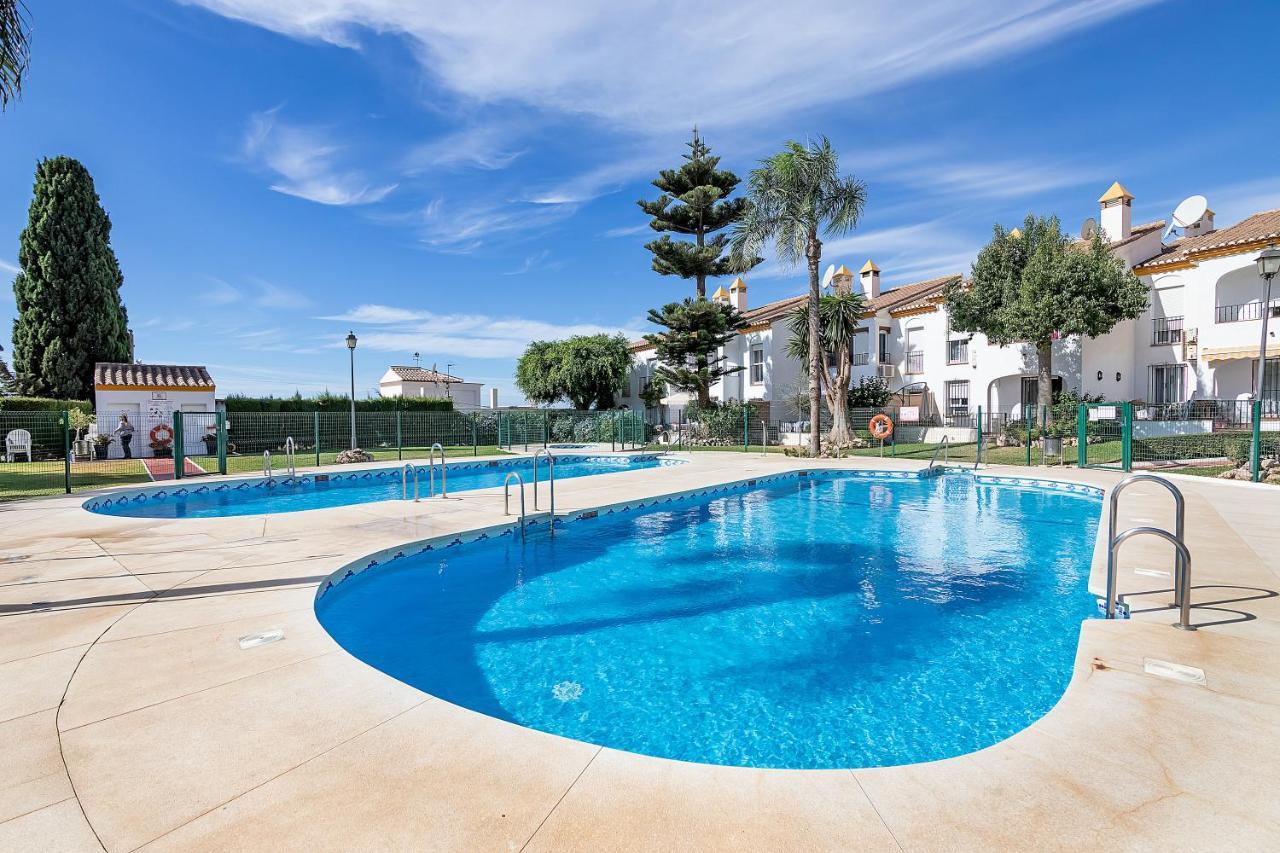 Sunshine Balcony- La Caleta Apartment Калета Де Велес Екстериор снимка